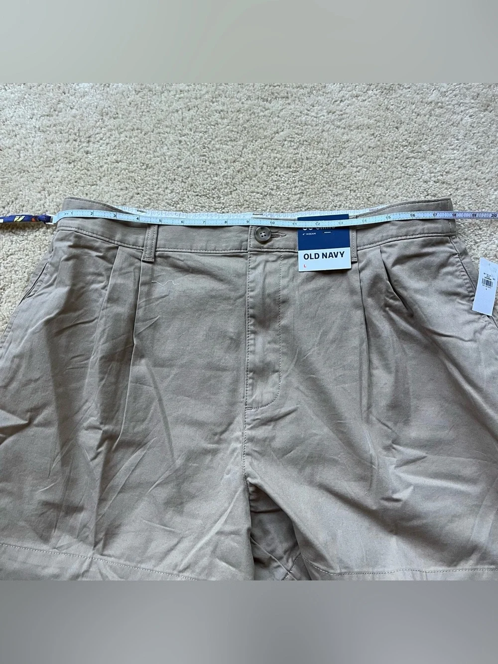 NWT Old Navy Women’s Khaki Extra High-Rise OG Chino Shorts - Size L - Stretch